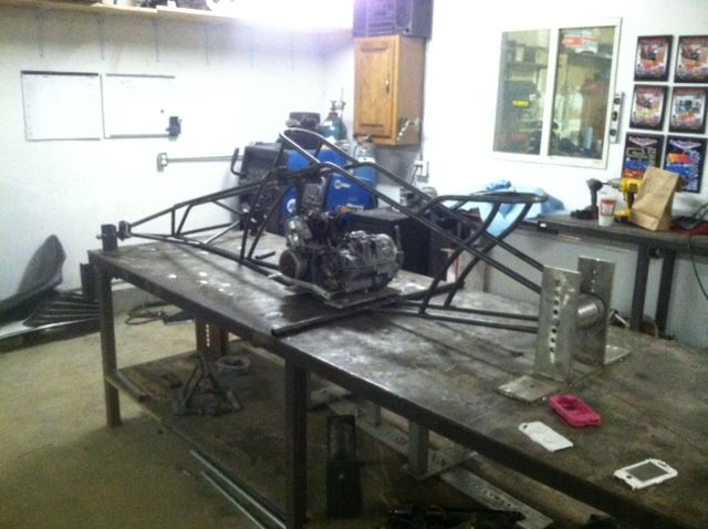 shawnsnewchassis4_zpseaef9aba.jpg