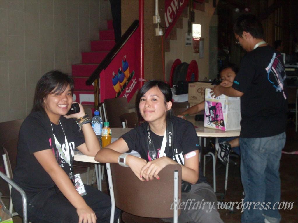 Gossip crew resting Gossip crew resting